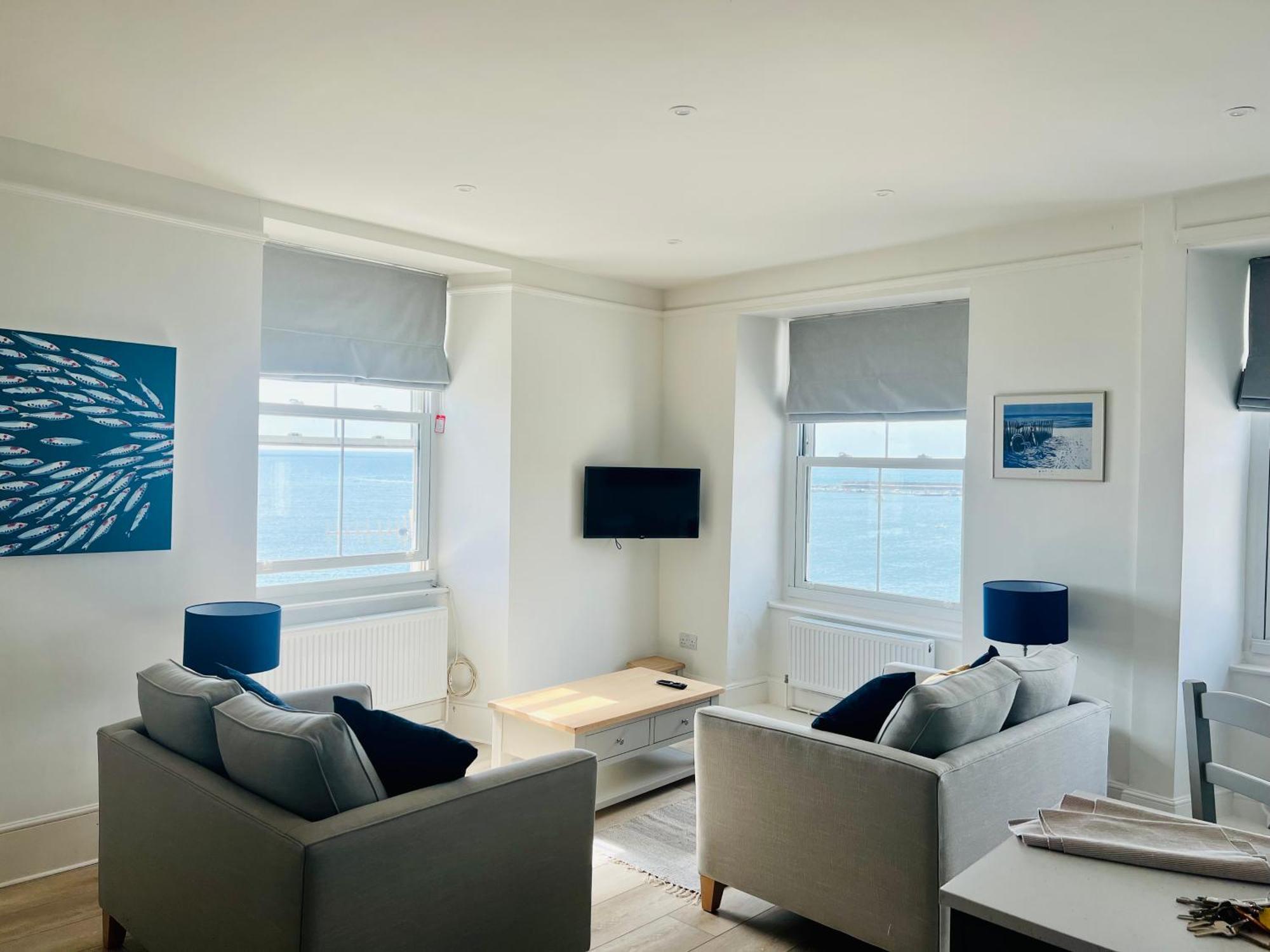 High Tides Apartment Лайм Риджис Екстериор снимка